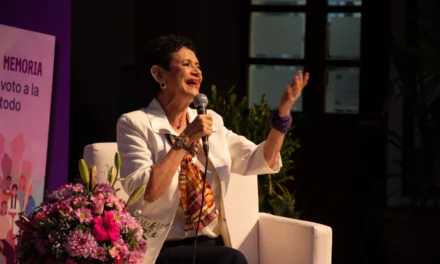 PRESENTAN EN CULIACÁN EL LIBRO “EL DEBER DE LA MEMORIA, DEL DERECHO AL VOTO A LA PARIDAD EN TODO” EN EL MARCO DEL 8M