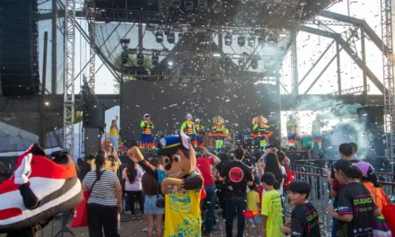 PREVIO A LA FLASH NIGHT RUN, SE VIVE GRAN AMBIENTE EN EL PARQUE ACUÁTICO DE CULIACÁN