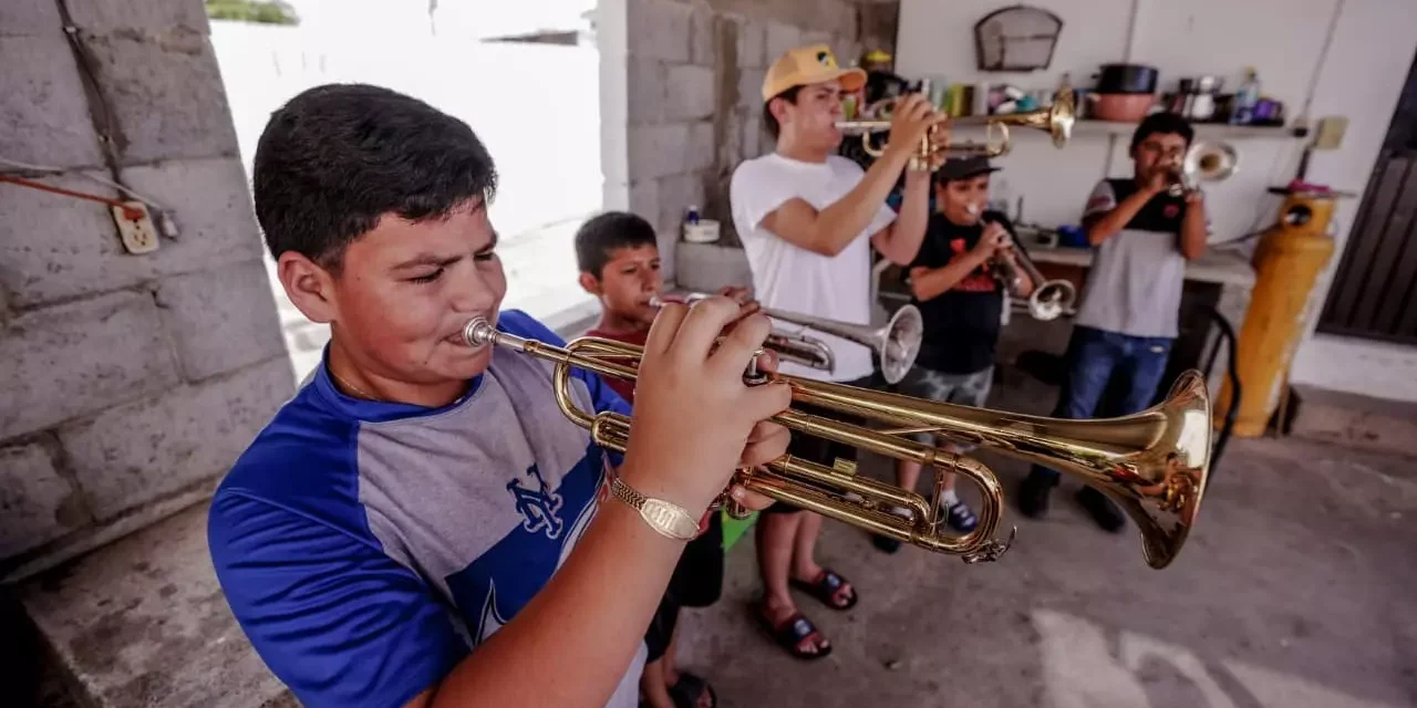 EL CENTRO MUNICIPAL DE LAS ARTES IMPARTE DE TALLER GRATUITO DE  MÚSICA REGIONAL EN COMUNIDADES RURALES