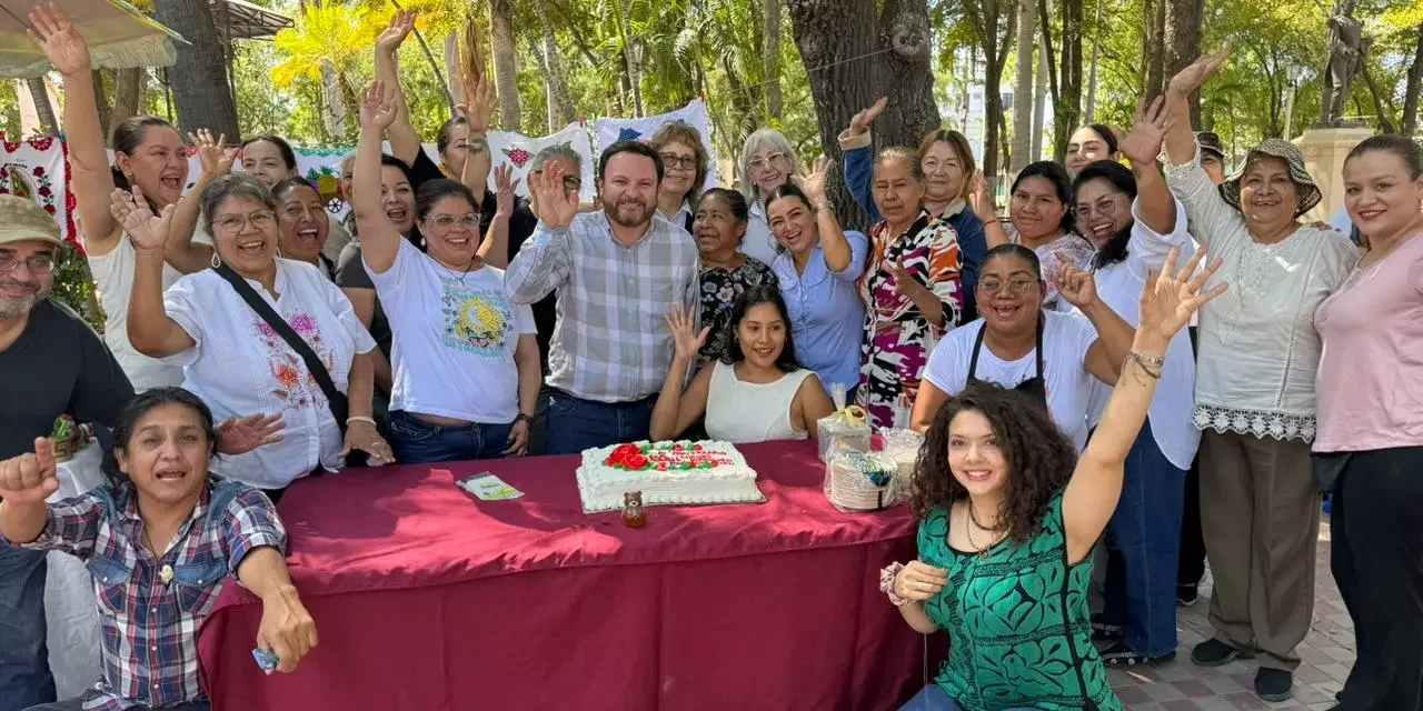 CULMINA CON TALLERES Y GRAN AFLUENCIA EL OCTAVO ANIVERSARIO DE LA EXPO TEJIENDO SUEÑOS