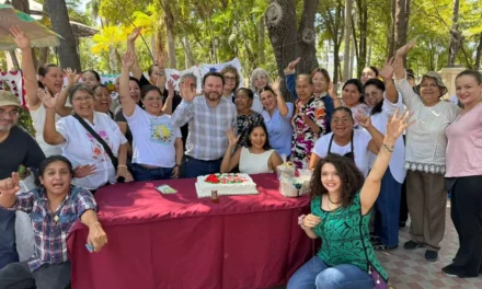 CULMINA CON TALLERES Y GRAN AFLUENCIA EL OCTAVO ANIVERSARIO DE LA EXPO TEJIENDO SUEÑOS