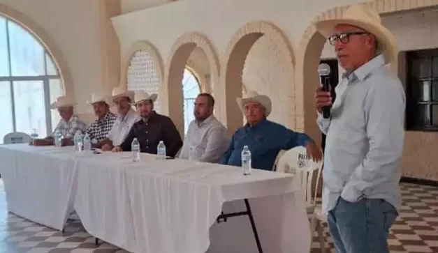 ELIGEN A JOSÉ ELEAZAR ESTRADA BASTIDAS COMO PRESIDENTE DE LA ASOCIACIÓN GANADERA LOCAL DE SAN IGNACIO