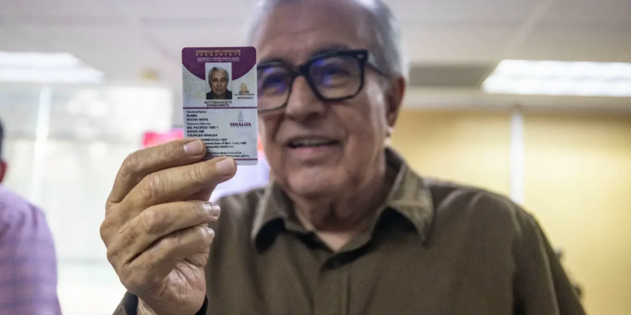 GOBERNADOR ROCHA TRAMITA SU LICENCIA PERMANENTE