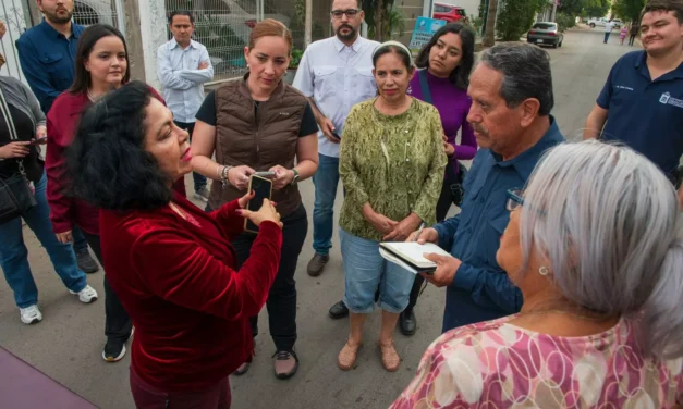 VECINOS DE PASEO DE LOS ARCOS ESTRENAN CALLES PAVIMENTADAS; AYUNTAMIENTO ENTREGA SEIS VIALIDADES AL SECTOR