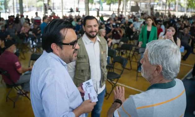 MÁS DE MIL ADULTOS MAYORES RECIBIERON LA TARJETA DE PENSIONES DEL BIENESTAR; “ES IMPORTANTE QUE ESTOS PROGRAMAS SIGAN”
