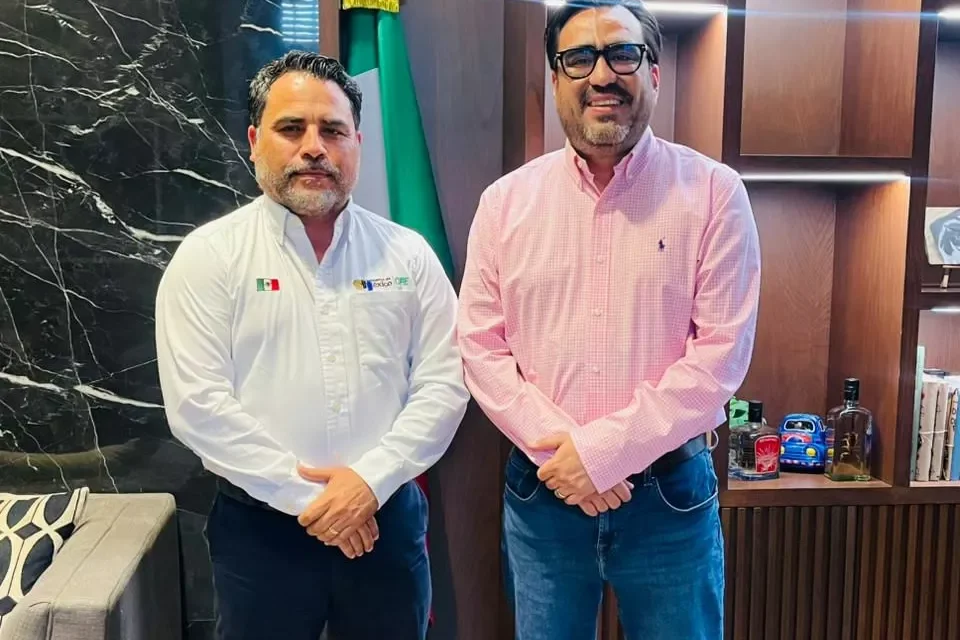 SE REÚNE ALCALDE JUAN DE DIOS GÁMEZ CON CFE PARA ATENDER INQUIETUDES CIUDADANAS SOBRE RECIBOS DE ENERGÍA ELÉCTRICA