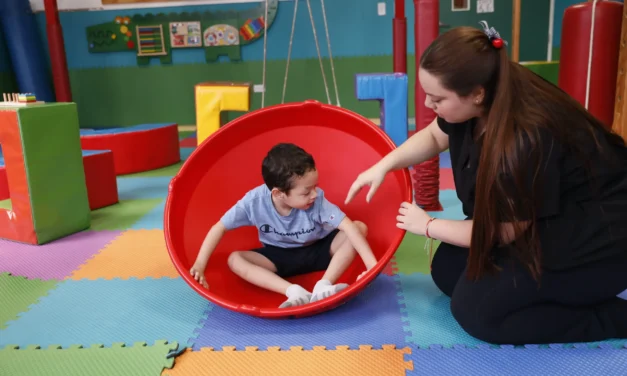 DIF SINALOA A TRAVÉS DEL CAS BRINDA ATENCIÓN AL AUTISMO CON UN MODELO INTEGRAL E INCLUYENTE