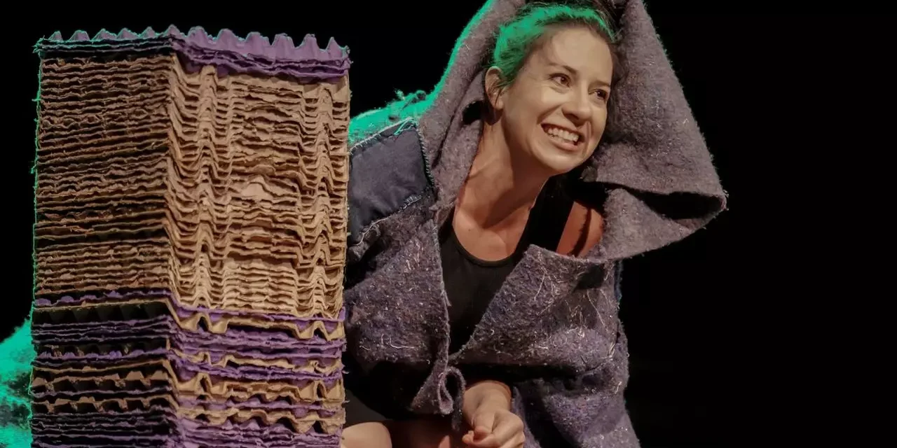 ENTRE CARCAJADAS Y VERDADES INCÓMODAS D(R)AMA CONVIERTE EL ESCENARIO DEL TEATRO ÁNGELA PERALTA EN UN RING DE EMOCIONES