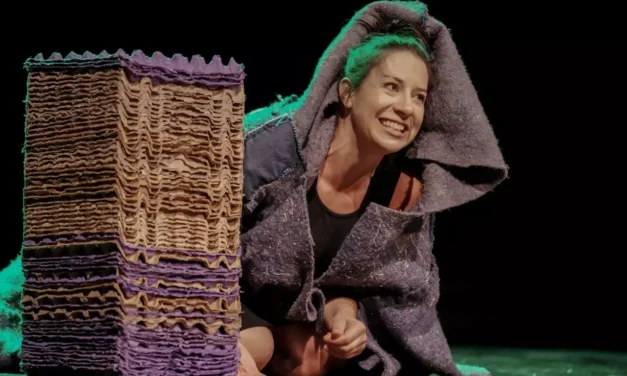 ENTRE CARCAJADAS Y VERDADES INCÓMODAS D(R)AMA CONVIERTE EL ESCENARIO DEL TEATRO ÁNGELA PERALTA EN UN RING DE EMOCIONES