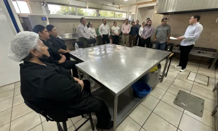 CAPACITAN A PERSONAL DE UNIPOL PARA FORTALECER CONTROL DE CALIDAD E HIGIENE EN ALIMENTOS