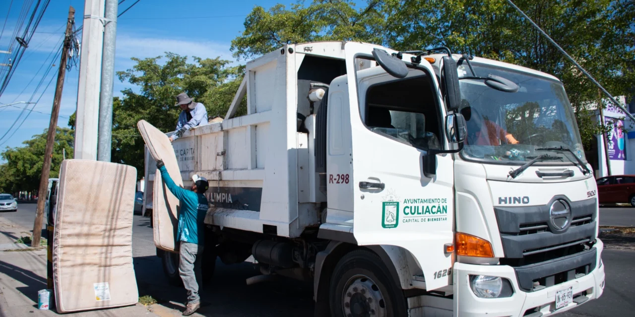 AYUNTAMIENTO DE CULIACÁN REFUERZA ACCIONES CONTRA EL DENGUE CON JORNADA DE DESCACHARRIZACIÓN EN INFONAVIT HUMAYA
