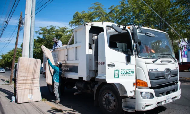 AYUNTAMIENTO DE CULIACÁN REFUERZA ACCIONES CONTRA EL DENGUE CON JORNADA DE DESCACHARRIZACIÓN EN INFONAVIT HUMAYA
