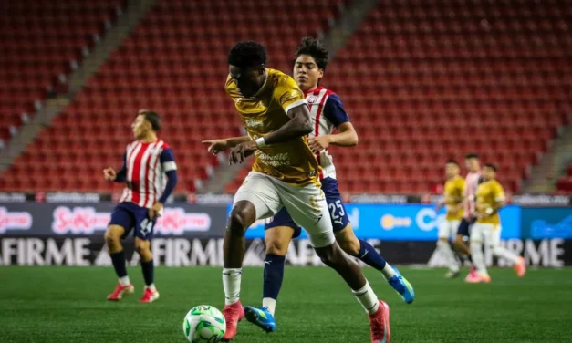 DORADOS TRIUNFÓ FRENTE A TAPATÍO