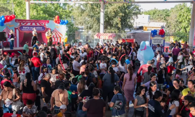 FERIA DE LA NIÑEZ LLENA DE ALEGRÍA Y PROMUEVE VALORES EN LA COLONIA ESTHELA ORTIZ
