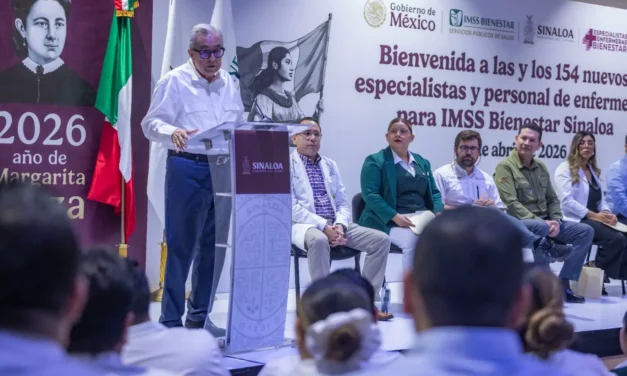 GOBERNADOR ROCHA Y DIRECTOR DEL IMSS BIENESTAR, ALEJANDRO SVARCH, DAN LA BIENVENIDA A 154 ESPECIALISTAS DE LA SALUD
