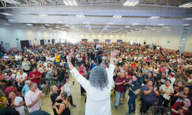 LA GUÍA ES ESCUCHAR AL PUEBLO Y RESPONDER A SU CONFIANZA, DICE GRACIELA DOMÍNGUEZ EN ASAMBLEA EN CULIACÁN  