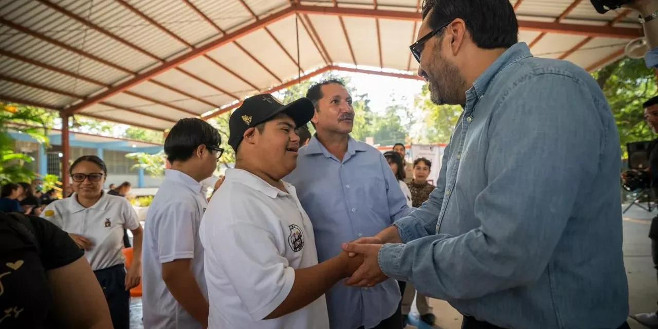 «NOSOTROS LE APOSTAMOS MUCHO A MEJORAR LAS INSTALACIONES DE LOS PLANTELES EDUCATIVOS»: JUAN DE DIOS GÁMEZ A LA COMUNIDAD ESCOLAR DEL CAM 24