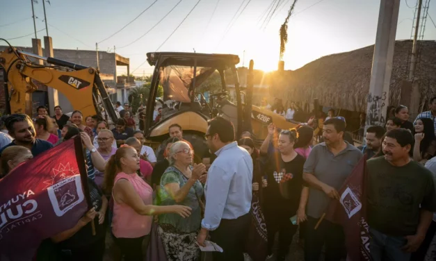 JUAN DE DIOS DA RESPUESTA A AÑEJAS DEMANDAS: INICIA OBRAS DE PAVIMENTACIÓN Y ENTREGA TECHUMBRE AL SUR DE CULIACÁN