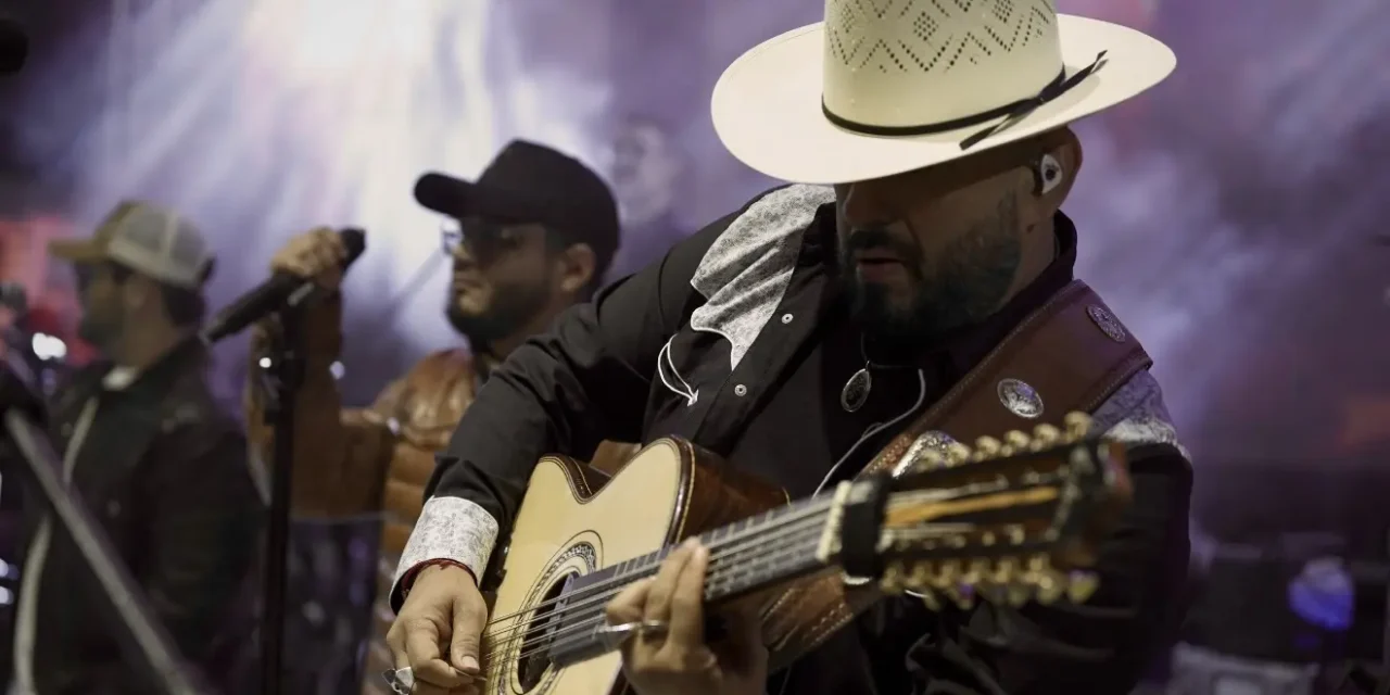 LA FIRMA CONQUISTA CON SU SHOW EN PARRAS DE LA FUENTE COAHUILA