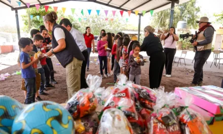 DIF SINALOA LLEVA ALEGRÍA Y CELEBRACIÓN A LA NIÑEZ DE COMUNIDADES DE MOCORITO