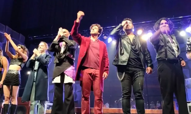 SIETE VECES ADIÓS CONQUISTA AL PÚBLICO