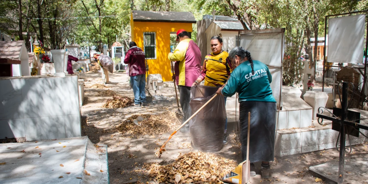AYUNTAMIENTO DE CULIACÁN PREPARA PANTEONES PARA EL DÍA DE LAS MADRES CON INTENSIVO OPERATIVO DE LIMPIEZA