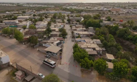 ”POR PRIMERA VEZ TENEMOS A UN PRESIDENTE QUE ESCUCHA A LA GENTE”; VECINOS AGRADECEN NUEVAS PAVIMENTACIONES EN CULIACÁN