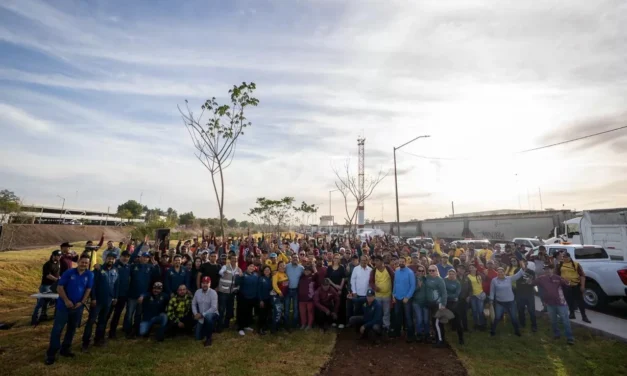 JUAN DE DIOS ENTREGA EQUIPAMIENTO Y VEHÍCULOS PARA FORTALECER EL TRABAJO DEL PERSONAL DE SERVICIOS PÚBLICOS