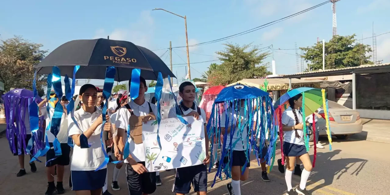 REFORMEÑOS PIDEN A VISITANTES CUIDAR LA BAHÍA SANTA MARÍA