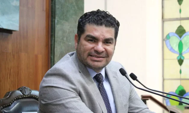 “NO NOS EXTRAÑA QUE SE HAYA LOGRADO UN PRECIO JUSTO, ES EL SELLO DE ROCHA MOYA, RESPALDAR AL CAMPO SINALOENSE”: DIP RODOLFO VALENZUELA SÁNCHEZ