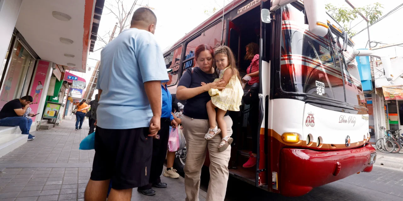 REALIZAN INSPECTORES OPERATIVO DE VERIFICACIÓN DE UNIDADES DE TRANSPORTE URBANO, PARA MEJORAR EL SERVICIO