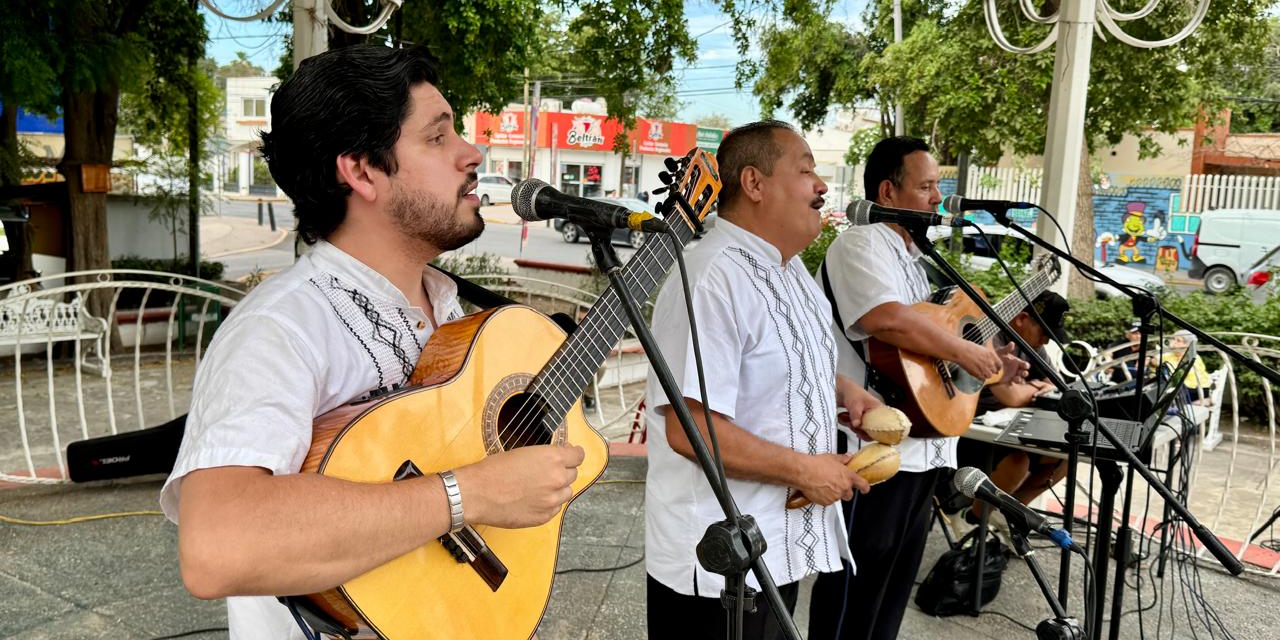 TRÍO AZTECA DE CULIACÁN LLENA DE ROMANTICISMO Y RITMO LAS «TARDES DE BOLERO»