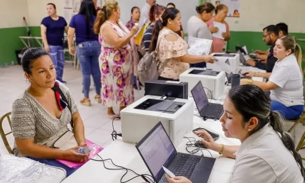 BRIGADAS DEL BIENESTAR ACERCAN ATENCIÓN A FAMILIAS DE ESTACIÓN DIMAS, SAN IGNACIO