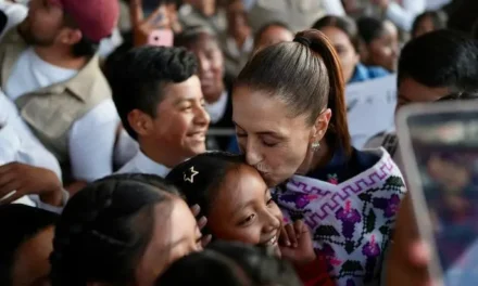 ESTE DOMINGO VAMOS A RECORDAR QUE POR MÁS INTENCIONES INJERENCISTAS O CAMPAÑAS SUCIAS, LAS CONQUISTAS DEL PUEBLO SE DEFIENDEN: PRESIDENTA CLAUDIA SHEINBAUM