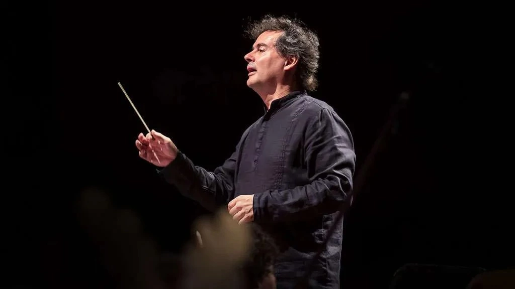 LA ORQUESTA SINFÓNICA NACIONAL CELEBRA A MANUEL DE FALLA Y A BEETHOVEN BAJO LA BATUTA DE ALEJANDRO POSADA