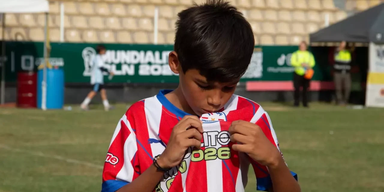 DIEGO PÉREZ, FIGURA DE LA PRIMERA JORNADA DEL MUNDIALITO CULIACÁN 2026