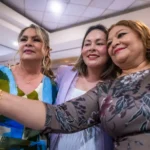 ENTREGA LA GOBERNADORA YERALDINE LA MEDALLA “MAESTRO RAFAEL RAMÍREZ” A DOCENTES CON 30 AÑOS DE SERVICIO