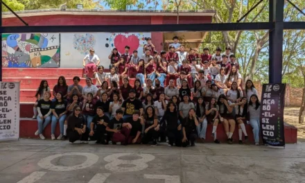 ESTUDIANTES DE LA TÉCNICA 80 PROMUEVEN LA CULTURA DE PAZ Y EL USO RESPONSABLE DE REDES SOCIALES