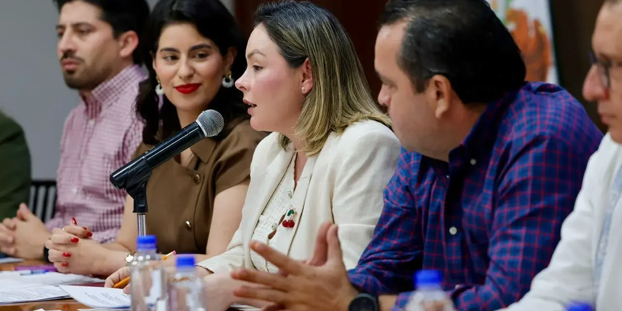 REFRENDA GOBERNADORA YERALDINE EL COMPROMISO DE ABATIR TODA CLASE DE VIOLENCIA CONTRA LAS MUJERES