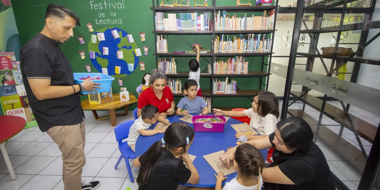 TALLER LA HORA DEL CUENTO EN LA BIBLIOTECA ROSA MARÍA PERAZA