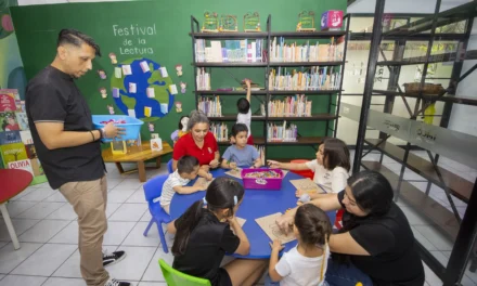 TALLER LA HORA DEL CUENTO EN LA BIBLIOTECA ROSA MARÍA PERAZA