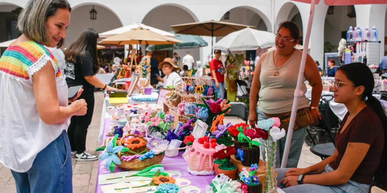 IMPULSAN EL EMPRENDIMIENTO FEMENINO CON EXITOSO BAZAR EN EL AYUNTAMIENTO DE CULIACÁN