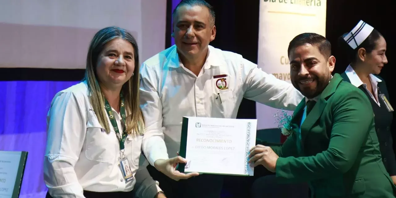 RECONOCE IMSS SINALOA LA LABOR DEL PERSONAL DE ENFERMERÍA EN CEREMONIA INSTITUCIONAL