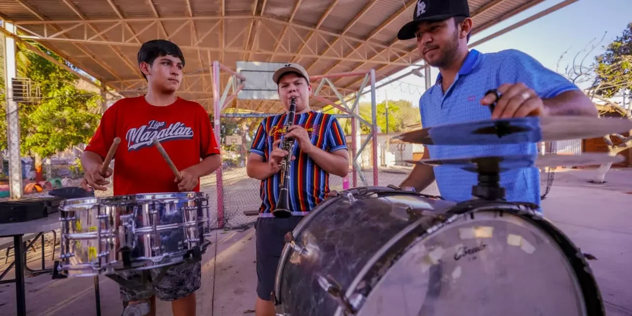 EL TALLER DE MÚSICA DEL CMA EN LA ISLA DE LA PIEDRA: SEMILLERO QUE RESCATA EL TALENTO Y LA TRADICIÓN DE LA BANDA SINALOENSE