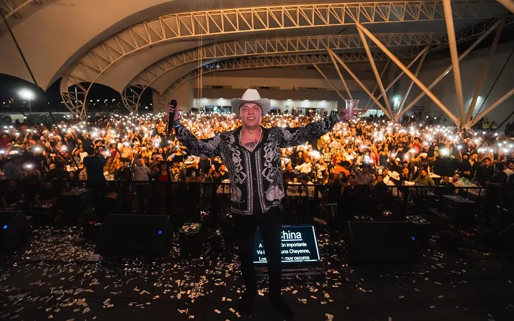 ¡LA ROMPE EN TORREÓN! 6 MIL PERSONAS ACUDEN A ESCUCHAR A JAVIER ROSAS EN LA TOMADERA FEST
