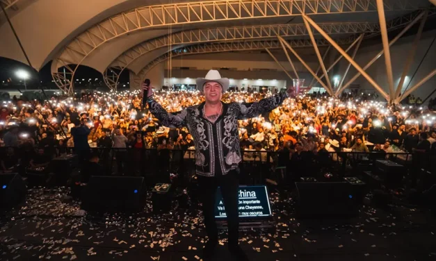 ¡LA ROMPE EN TORREÓN! 6 MIL PERSONAS ACUDEN A ESCUCHAR A JAVIER ROSAS EN LA TOMADERA FEST