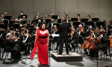 ENTRE VARIACIONES ENIGMA Y GALA DE ÓPERA, LA OSSLA CELEBRA EL DÍA DE LAS MADRES
