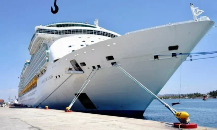 ARRIBO DE CRUCERO FORTALECE LA ACTIVIDAD ECONÓMICA Y COMERCIAL EN MAZATLÁN