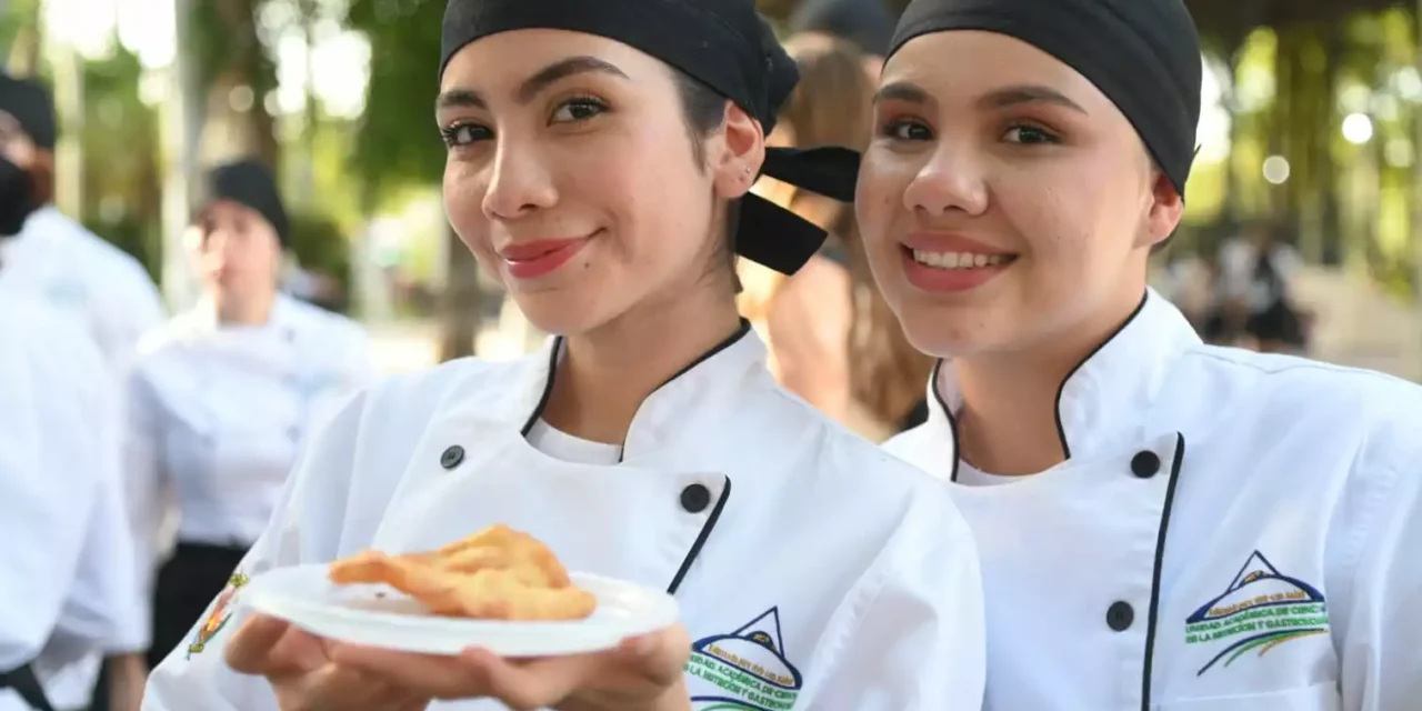 OAXACA ENVUELVE CON SU SABOR Y TRADICIÓN EL 153 ANIVERSARIO DE LA UAS
