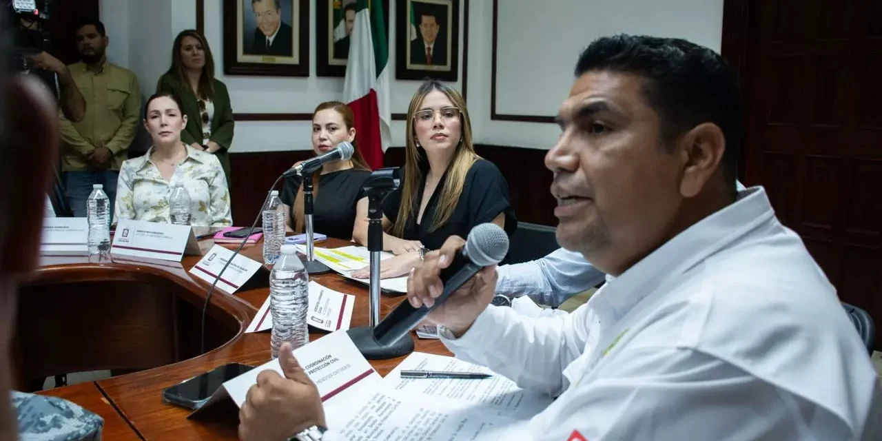 ANA MIRIAM RAMOS FORTALECE ESTRATEGIA PREVENTIVA AL TOMAR PROTESTA AL CONSEJO MUNICIPAL DE PROTECCIÓN CIVIL